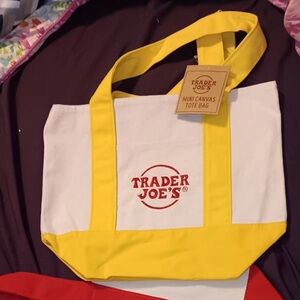 Yellow Trader Joes tote!